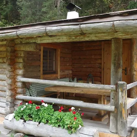 Διαμέρισμα Almnest In Mit Privat *