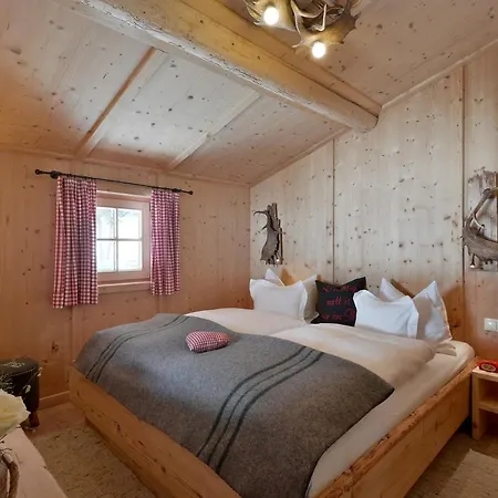 Almnest In Mit Privat * Hochfugen